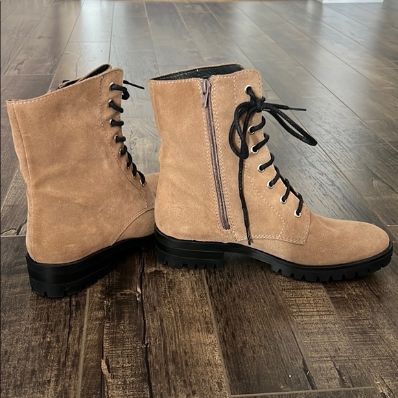 Tan Combat boots - Picture 4 of 4